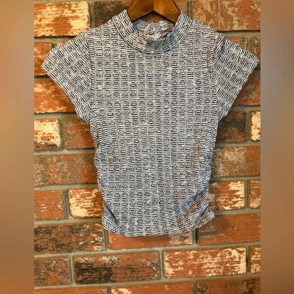 Fitz + Eddie Crop Ruched Sides Shirt XS - Picture 3 of 7